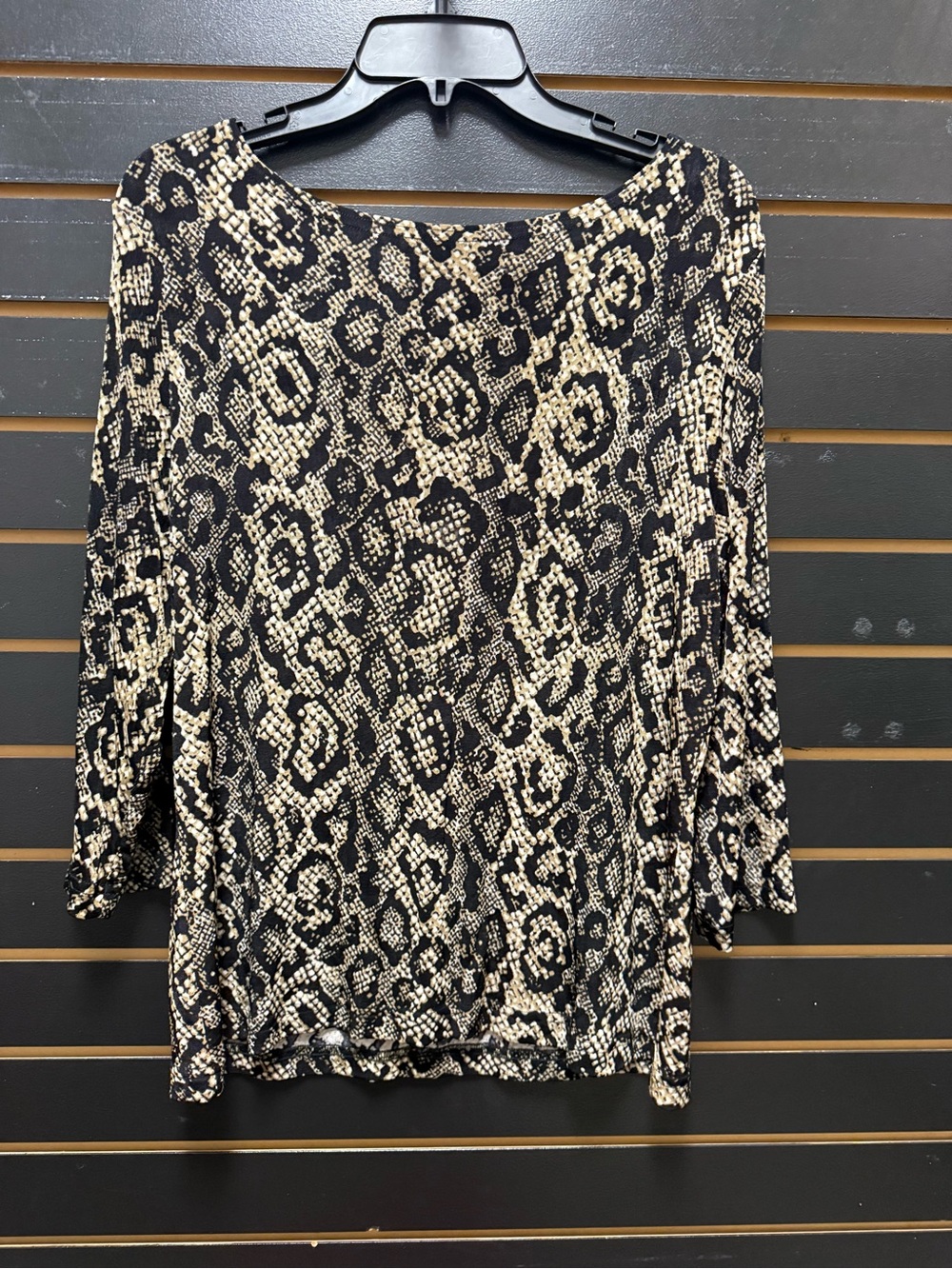 Softwear by Mark Singer Animal Print 3/4 Sleeve Stretch Top Size Large USA
